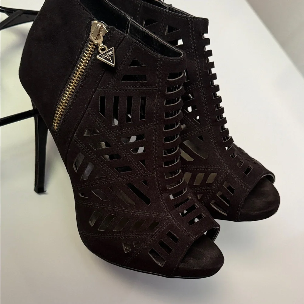 Guess Women's Black Cutout Heels - Picture 1 of 11
